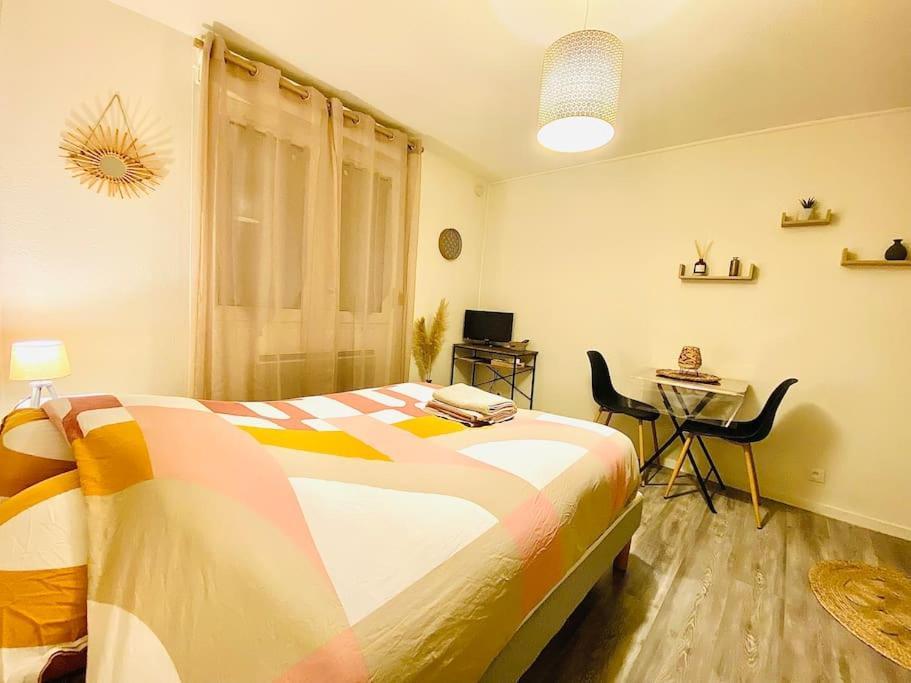 Au Calme Confort & Proche Centre Apartment เลอม็องส์ ภายนอก รูปภาพ